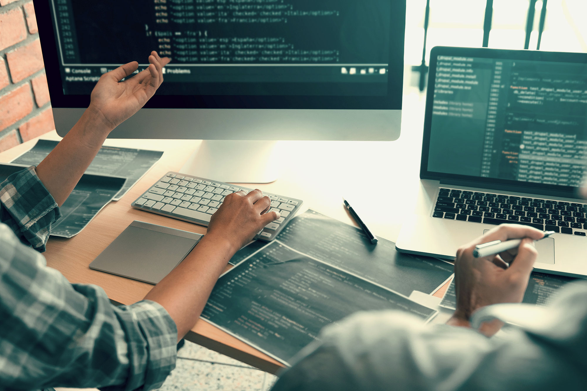 Digitale Lösungen für Unternehmen: Websites, Apps und KI aus Österreich
